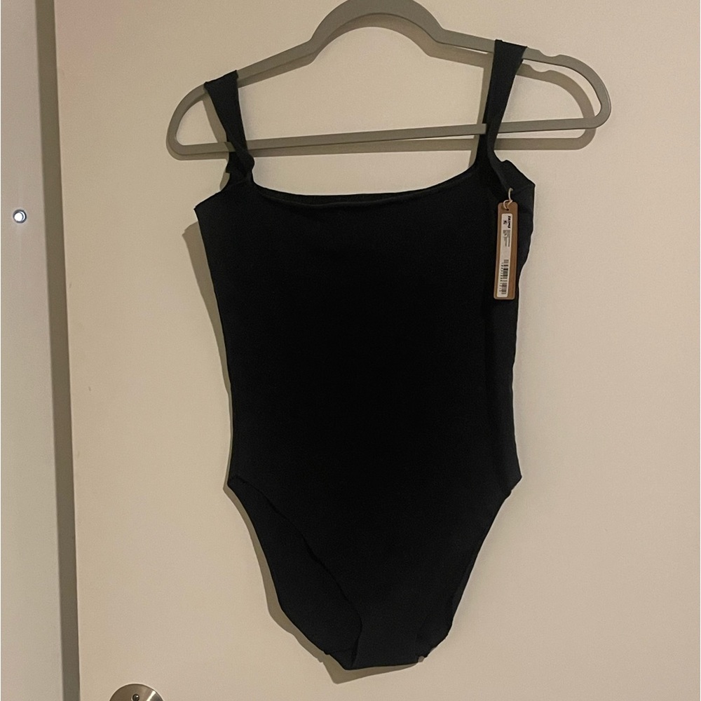 NWT SKIMS RAW EDGE INTIMATES BODYSUIT ONYX L